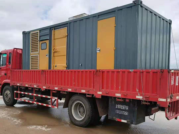 山东发电机出租控制系统的使用和维护成本高吗？